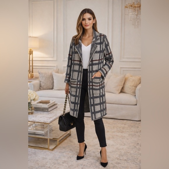 Monteau Sweaters - Monteau plaid longline knit duster/cardigan. Size M